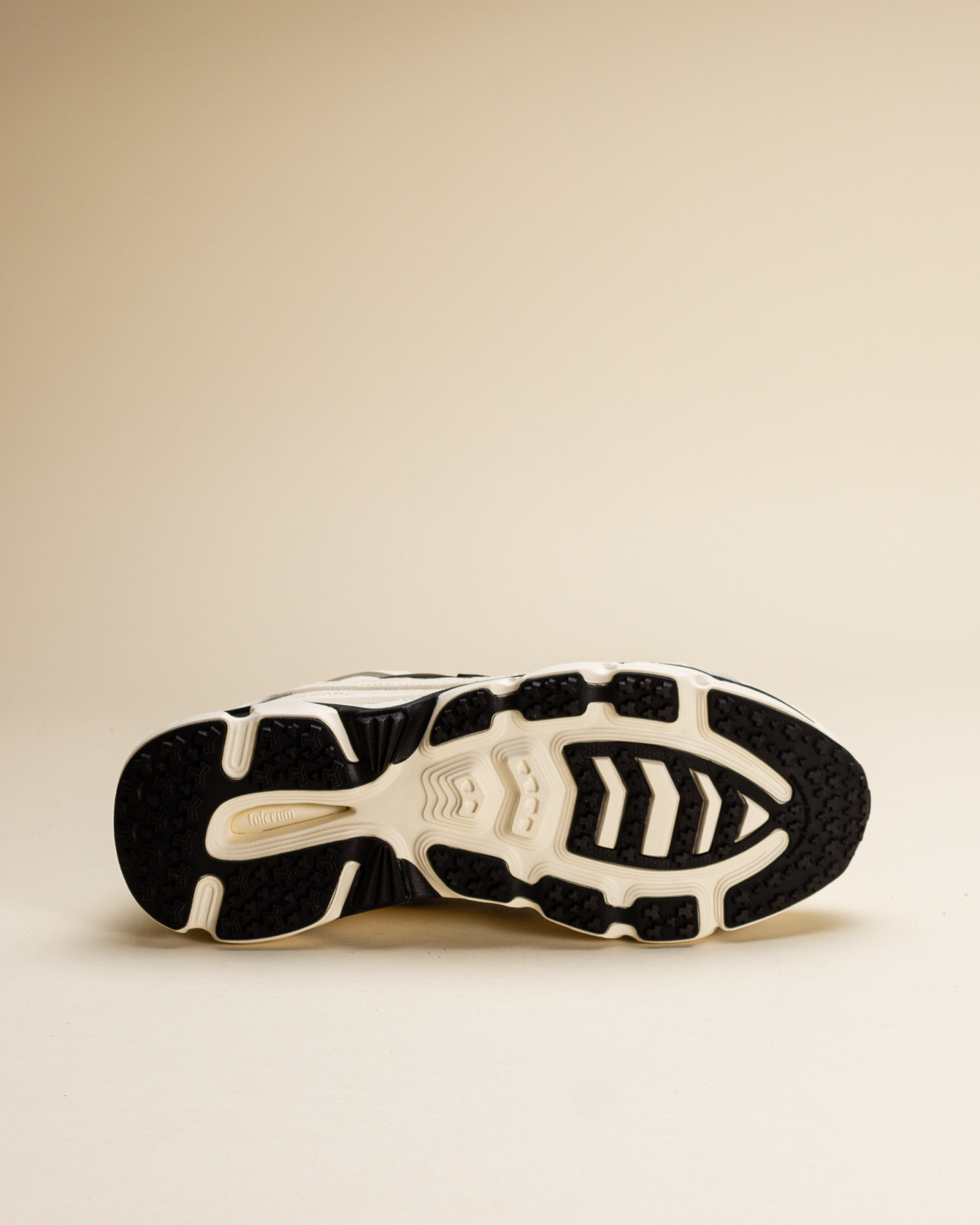 Karhu Super Fulcrum Vanilla Ice/Black
