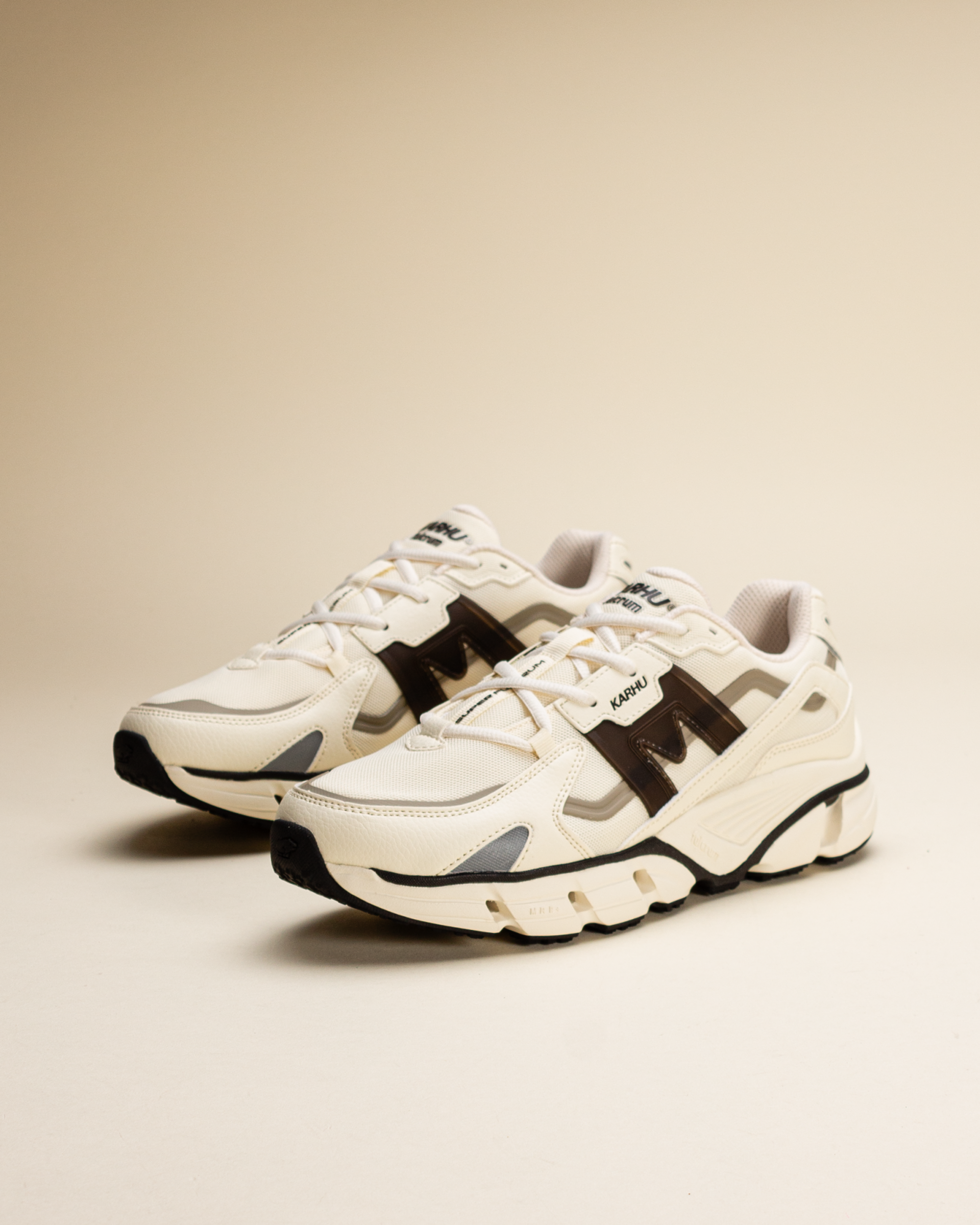 Karhu Super Fulcrum Vanilla Ice/Black