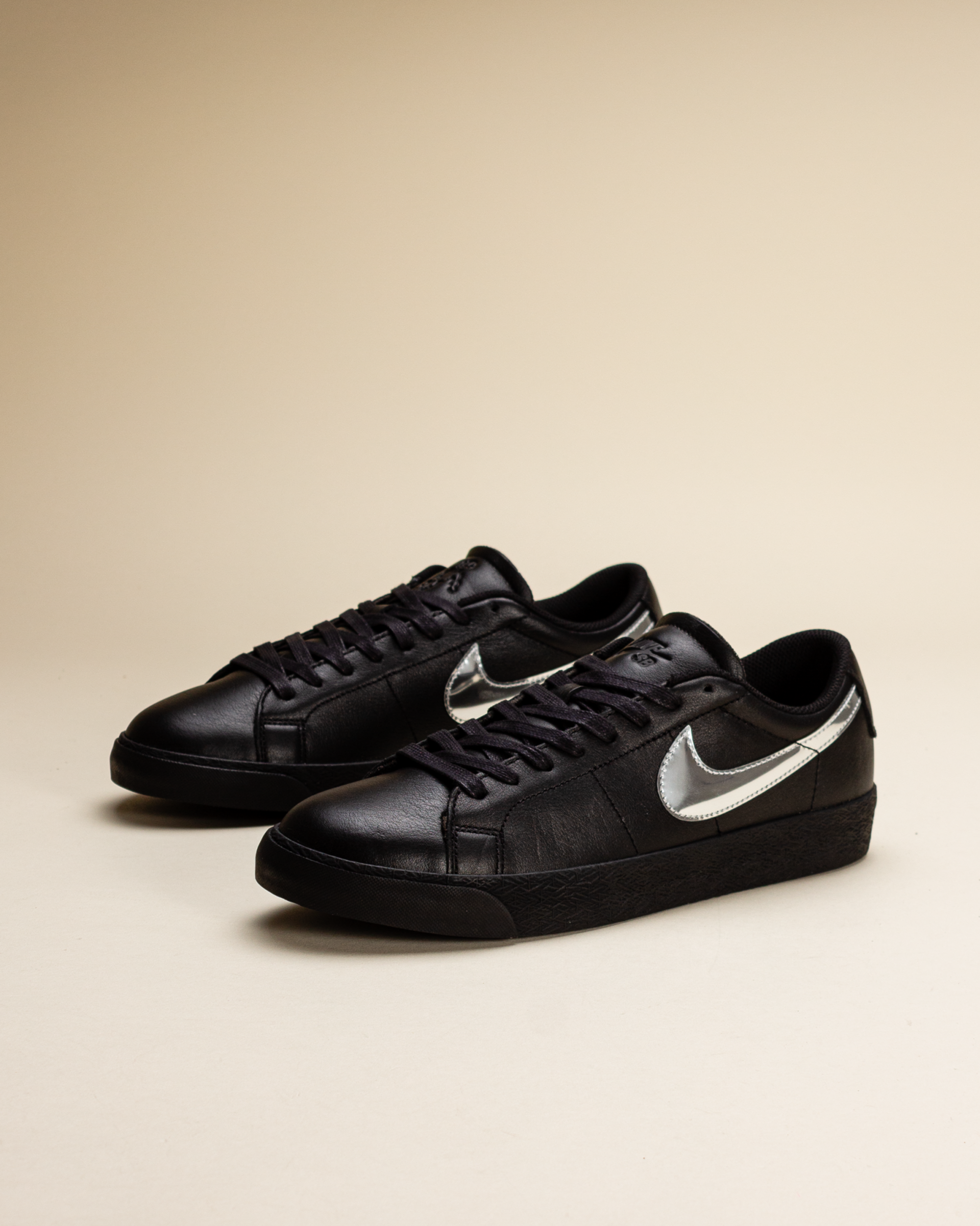 Nike SB x Dancer Blazer Low Black/Metallic Silver/Black