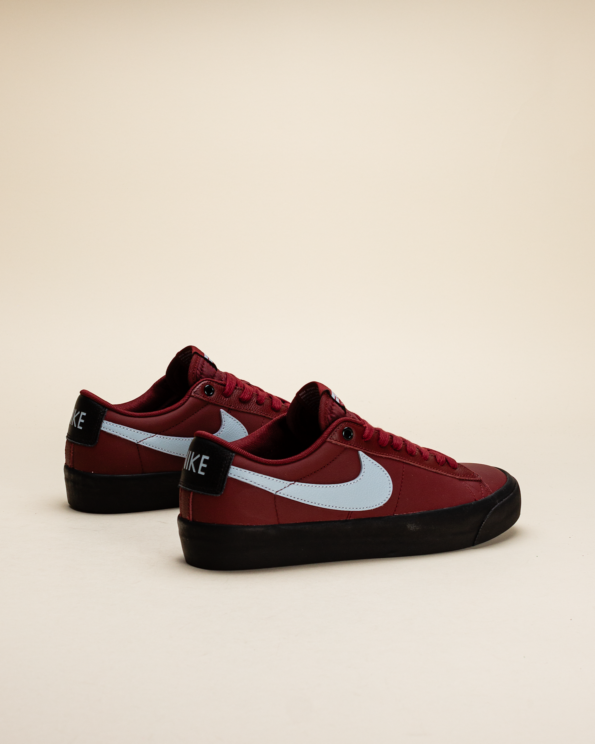 Nike SB Blazer Low Pro GT Dark Team Red/Black/Light Armory Blue