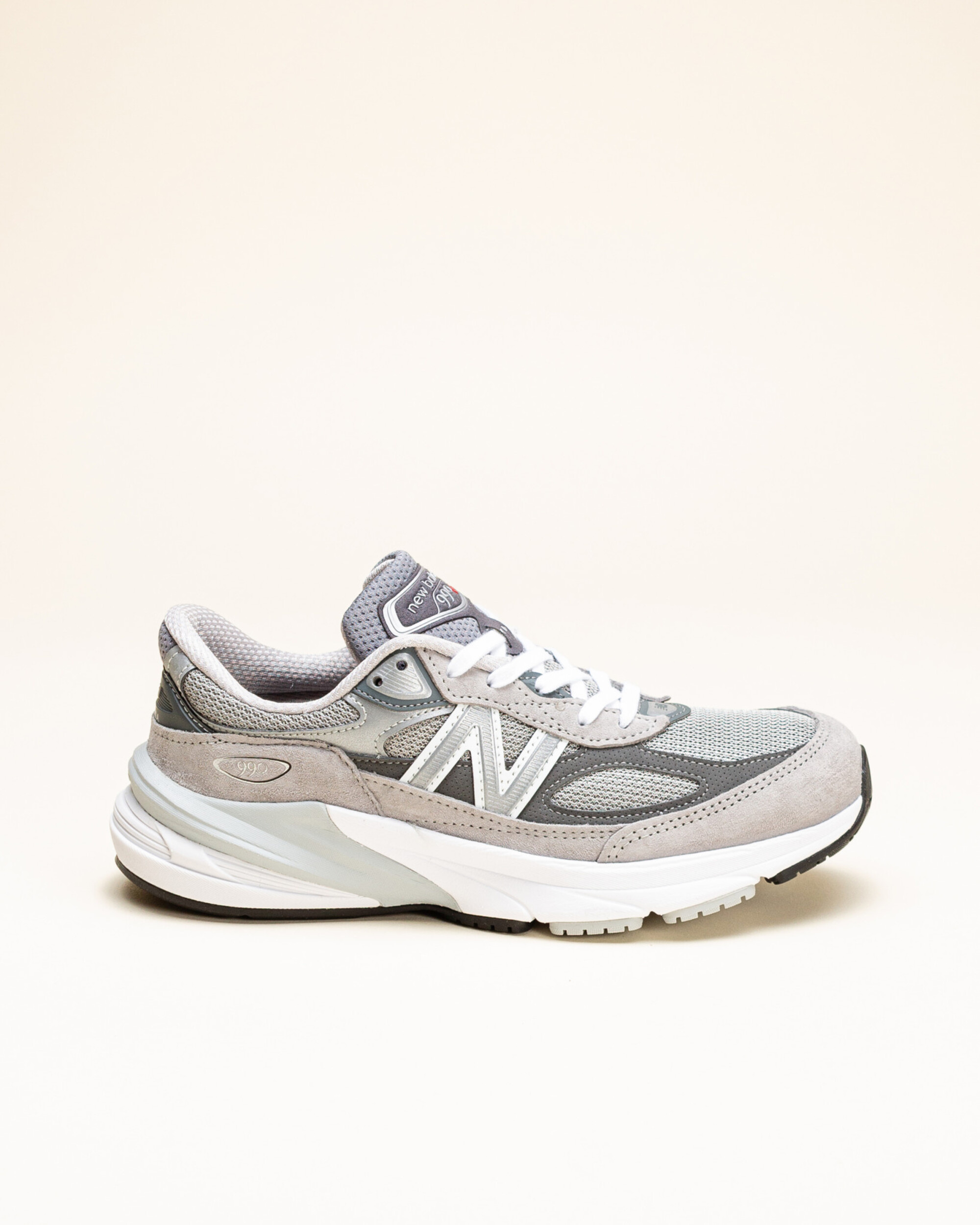New Balance Made in USA 990v6 - Grey