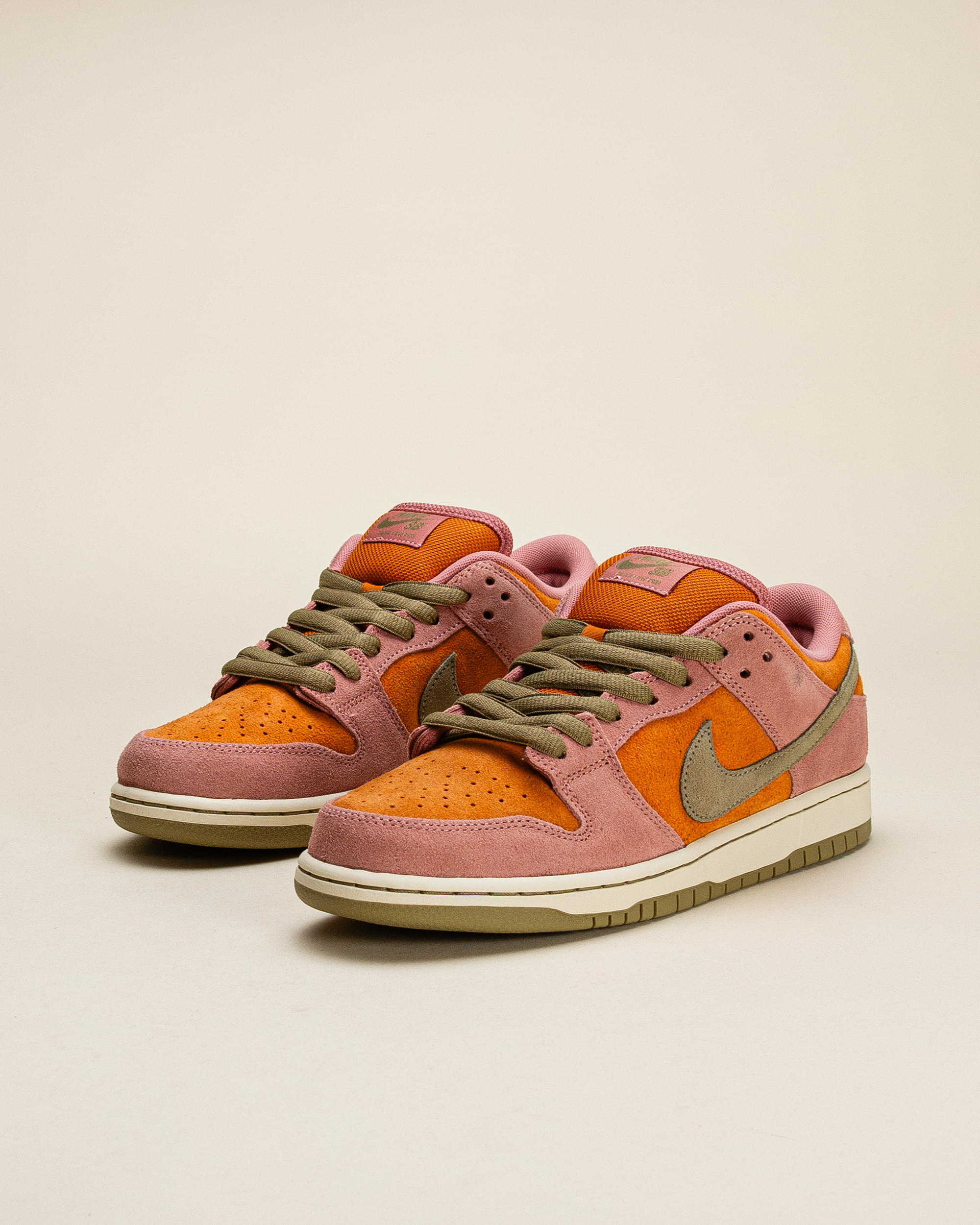 Nike SB Dunk Low Pro Red Stardust/Neutral Olive-Monarch