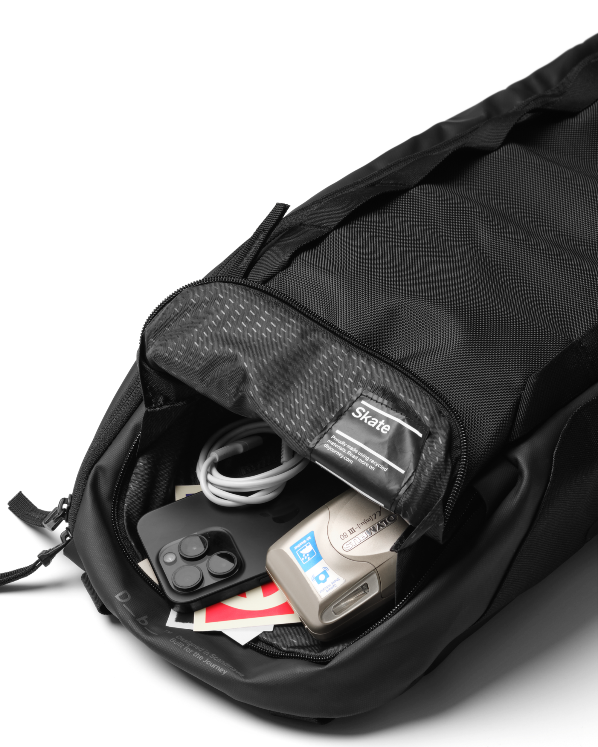 DB Journey Skate Carrier 32L - BLACK OUT