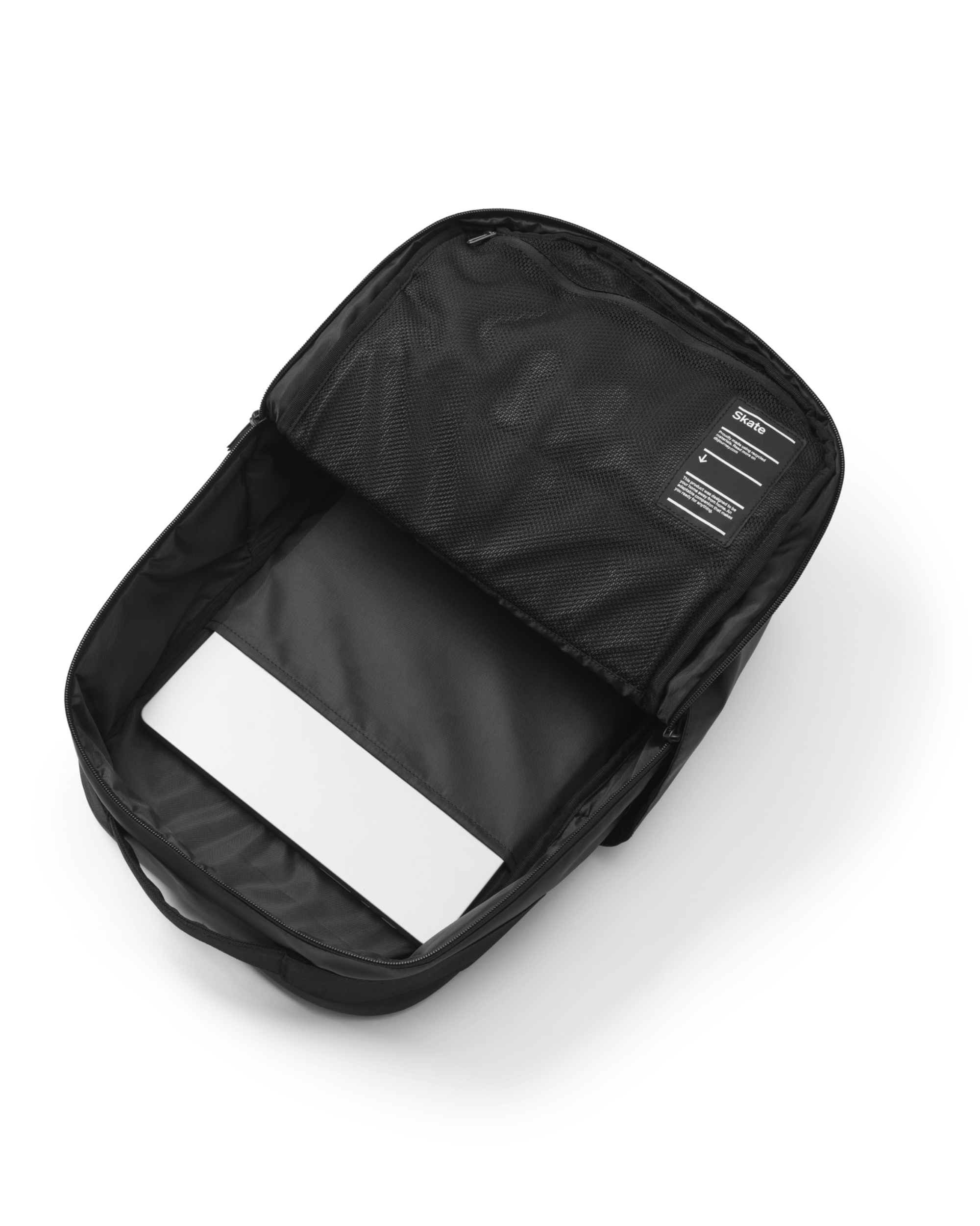 DB Journey Skateboarding Daypack 20 L - BLACK OUT