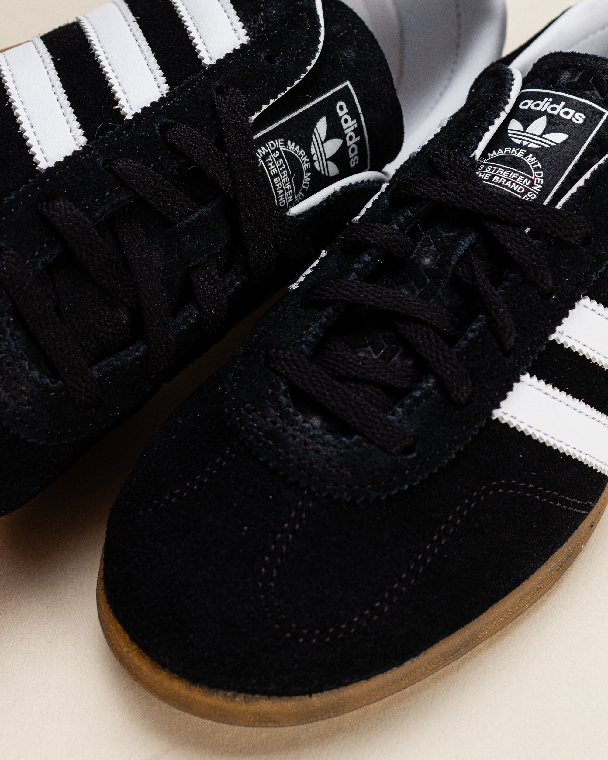 Adidas Gazelle Lo Pro W Cblack/Ftwwht/Gum3