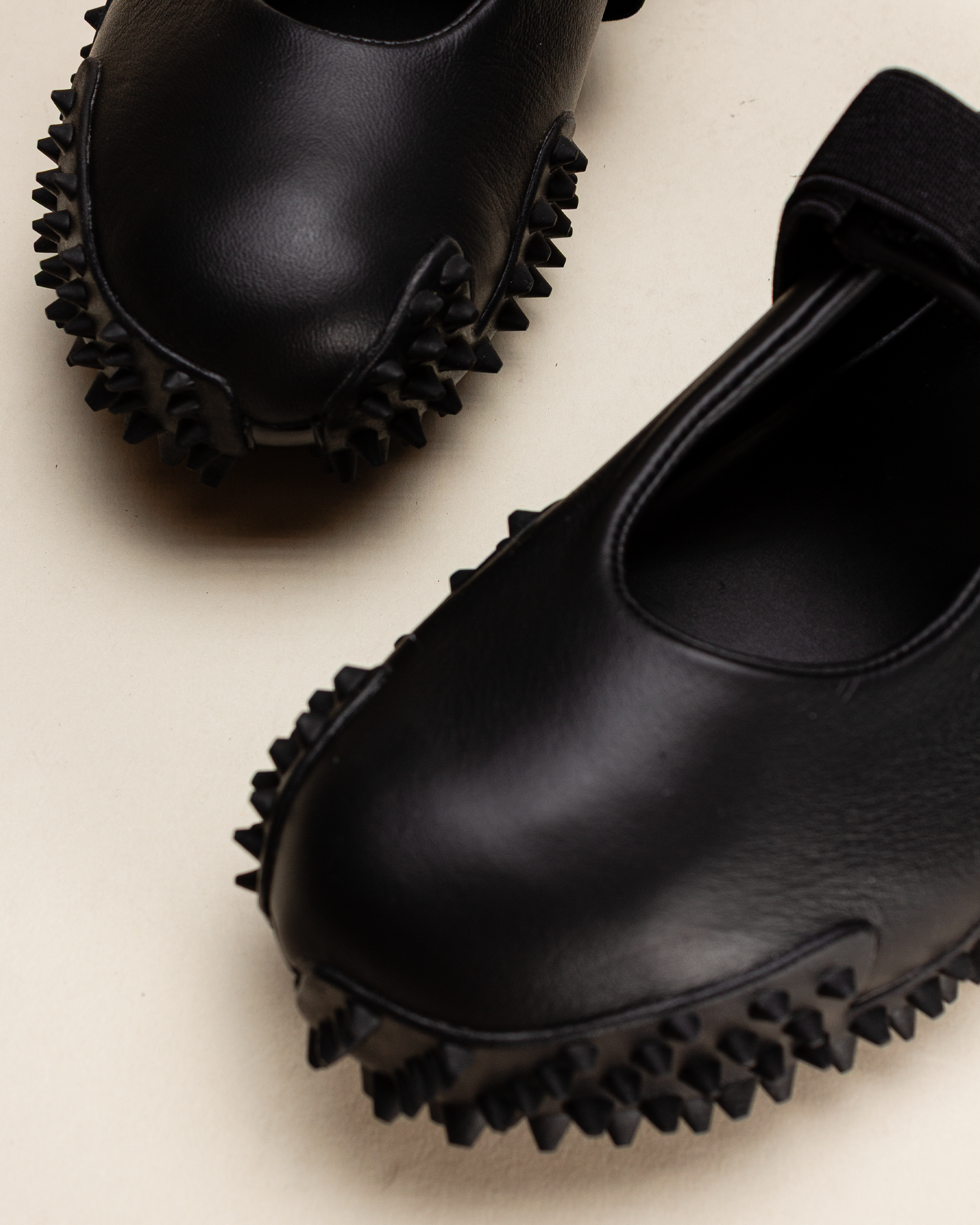 Puma Mostro Fey LTH / Puma Black