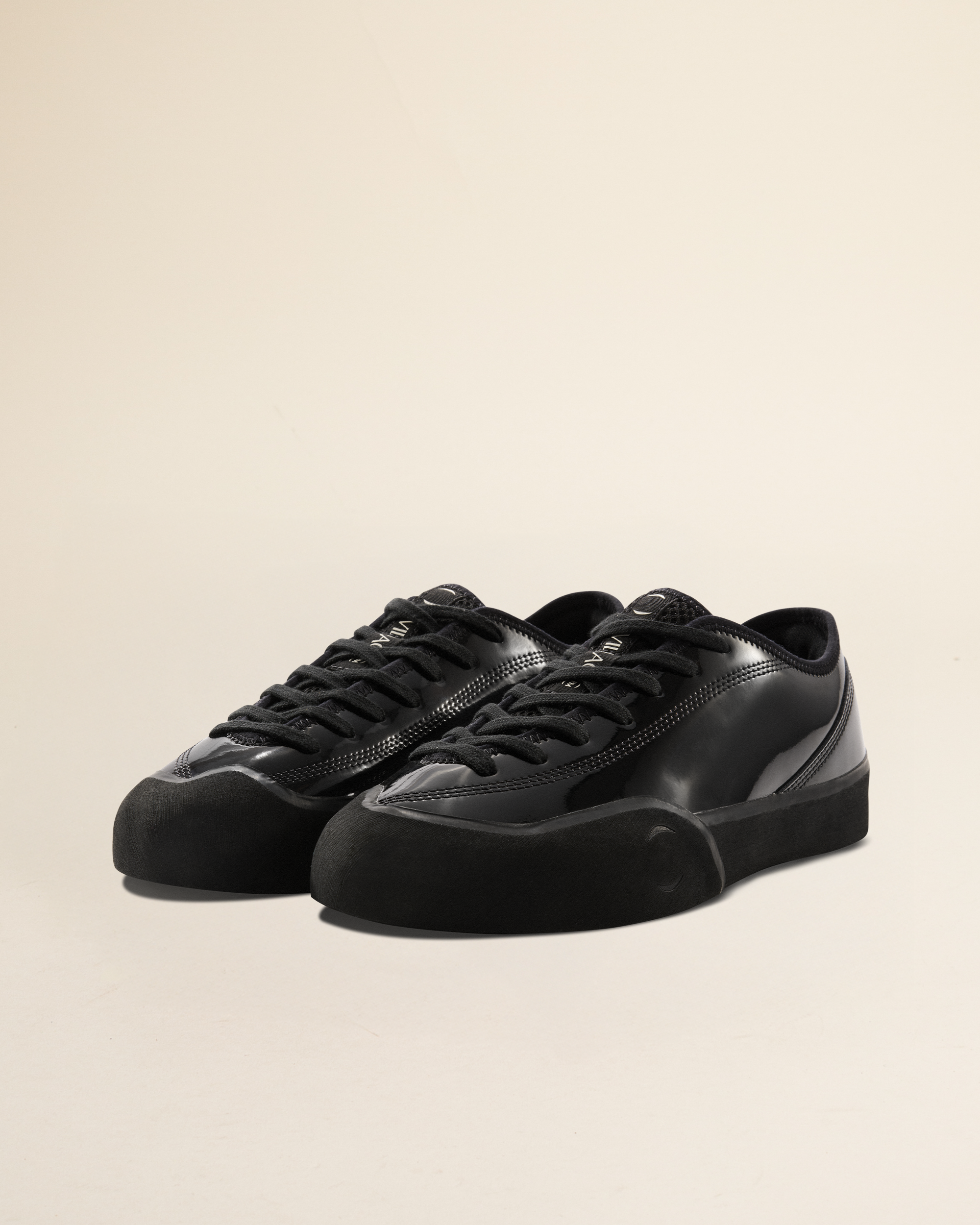 Village 1.30 PM Synth Leather - Gloss Black/Natural Black