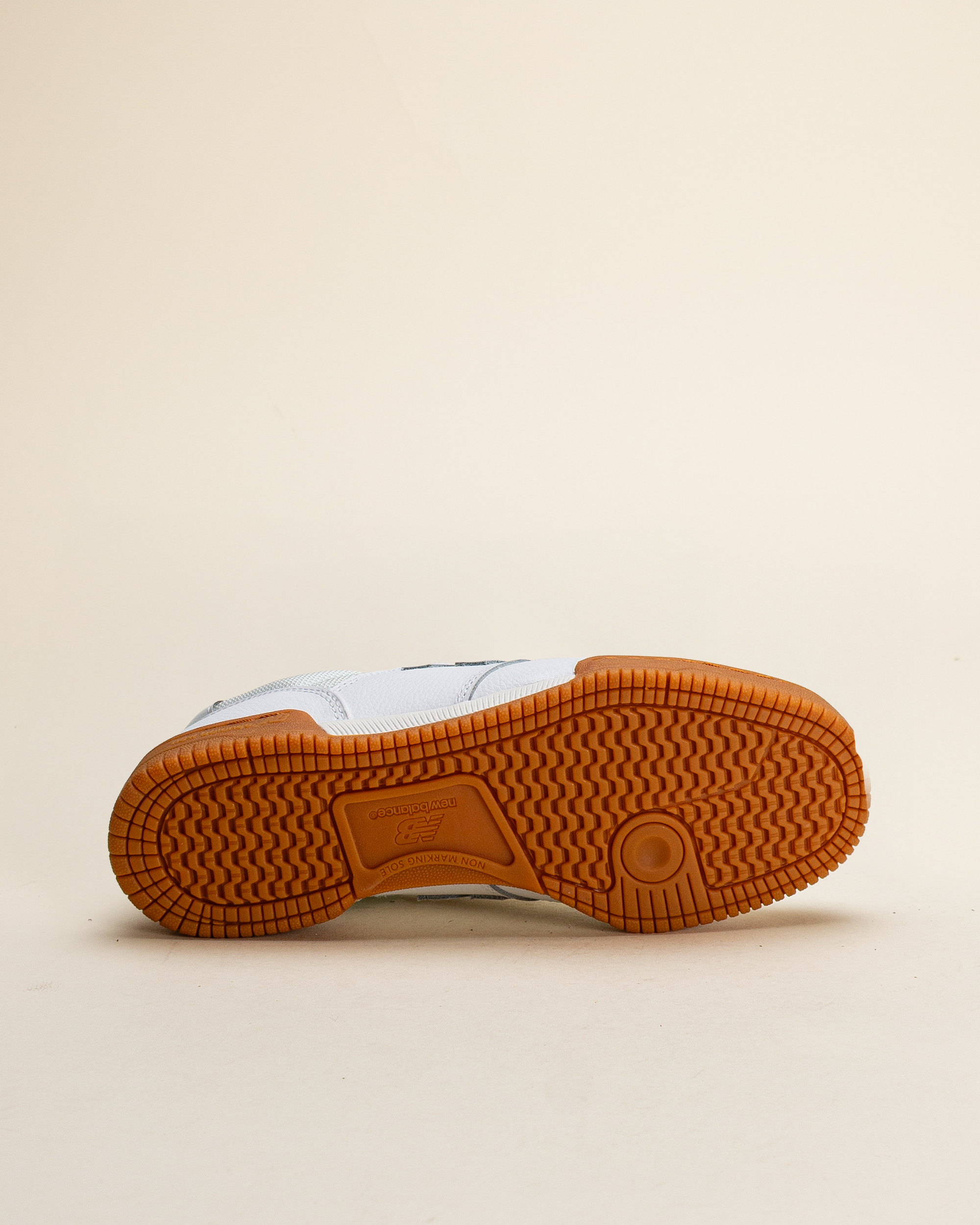 New Balance Numeric Tom Knox 600 White / Gum