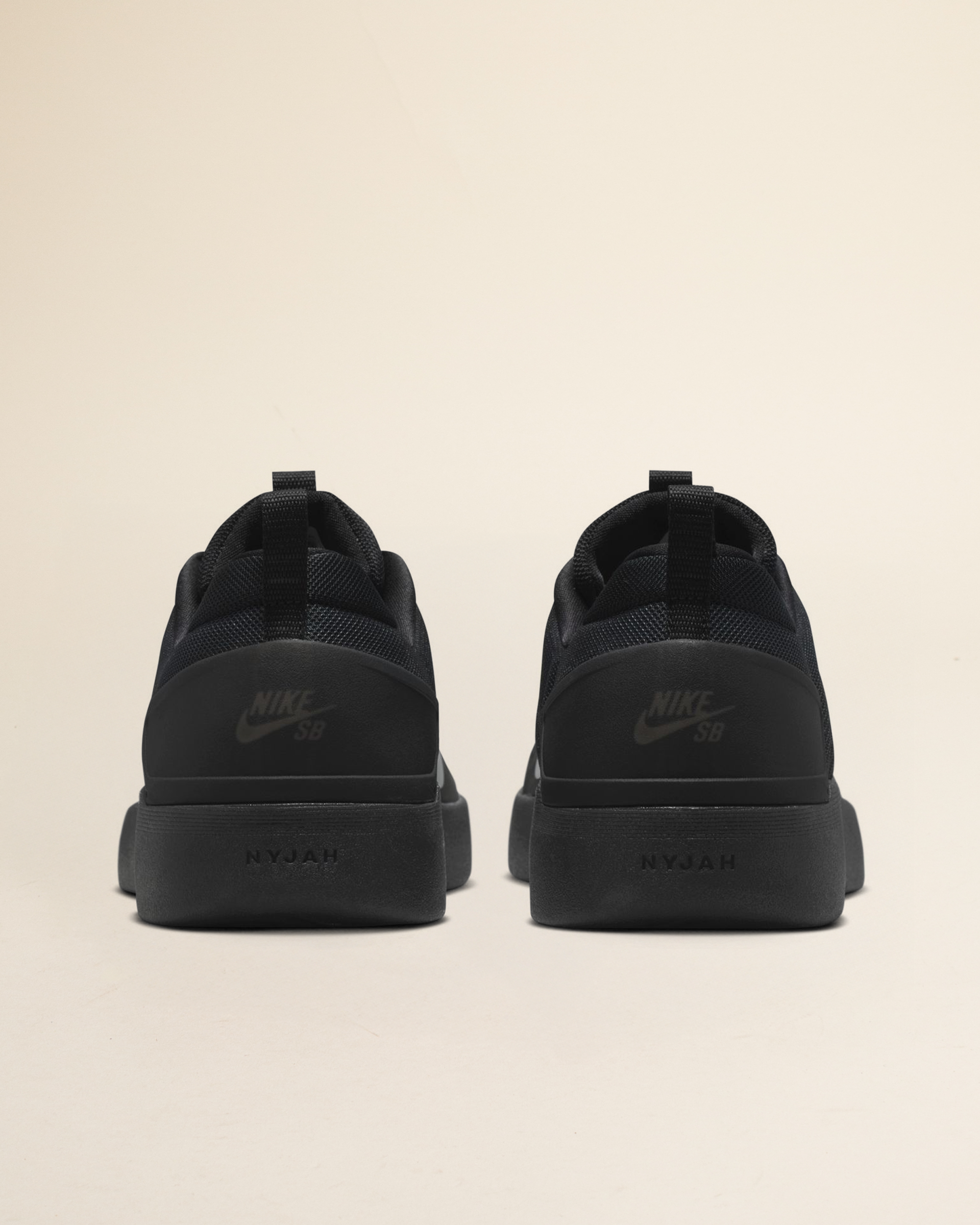 Nike SB Nyjah 4 Black/Black-White-Black