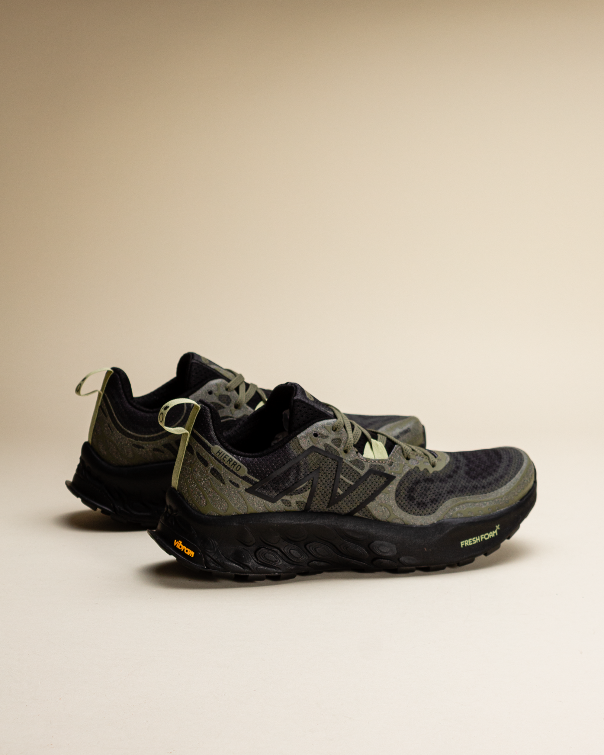 New Balance UHIERAC EFLECTION/SILVER METALIC Hierro