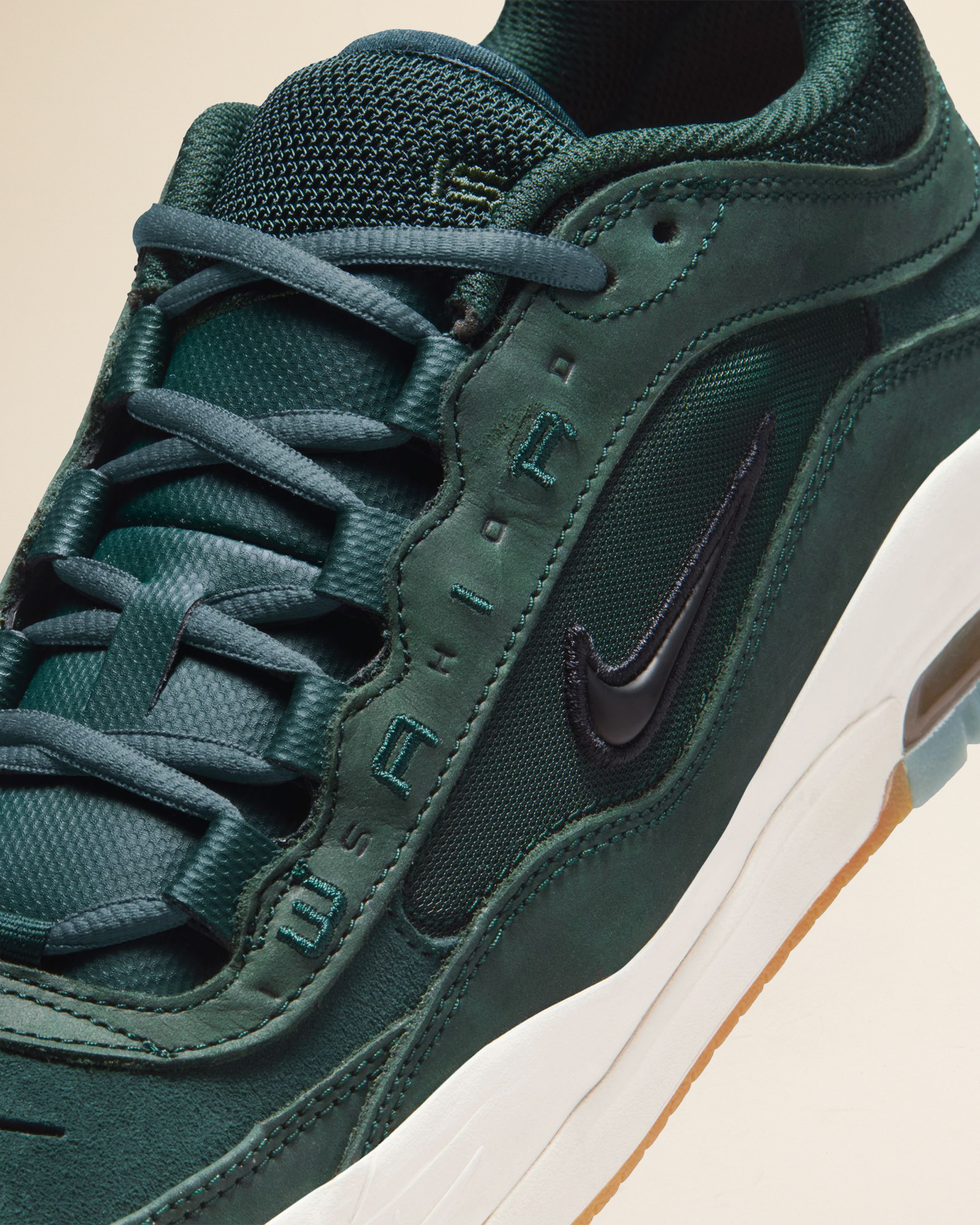 Nike SB Air Max Ishod - Deep Fir/Black For Sail