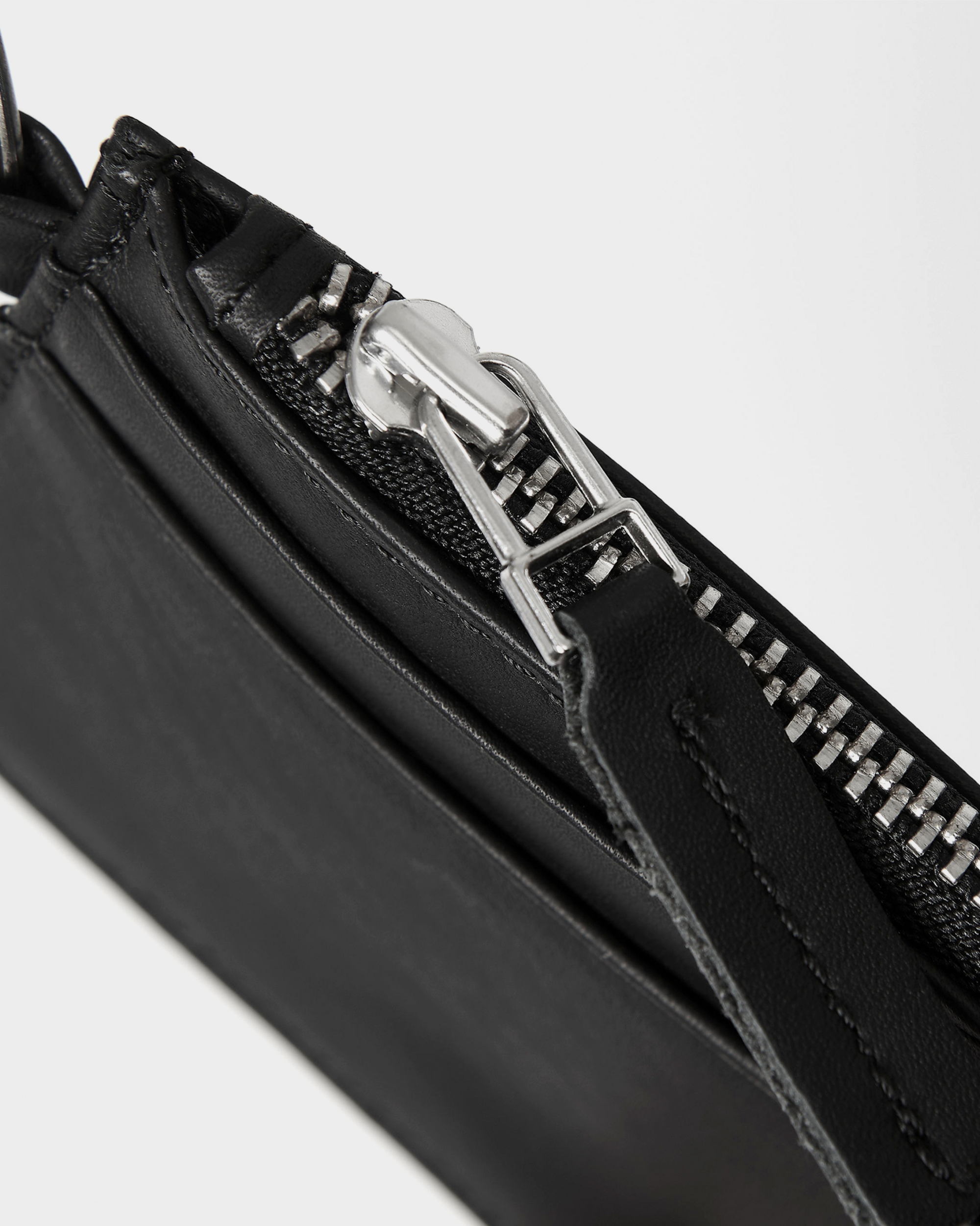 Carhartt WIP Wallet With m Ring Cow Leather Black