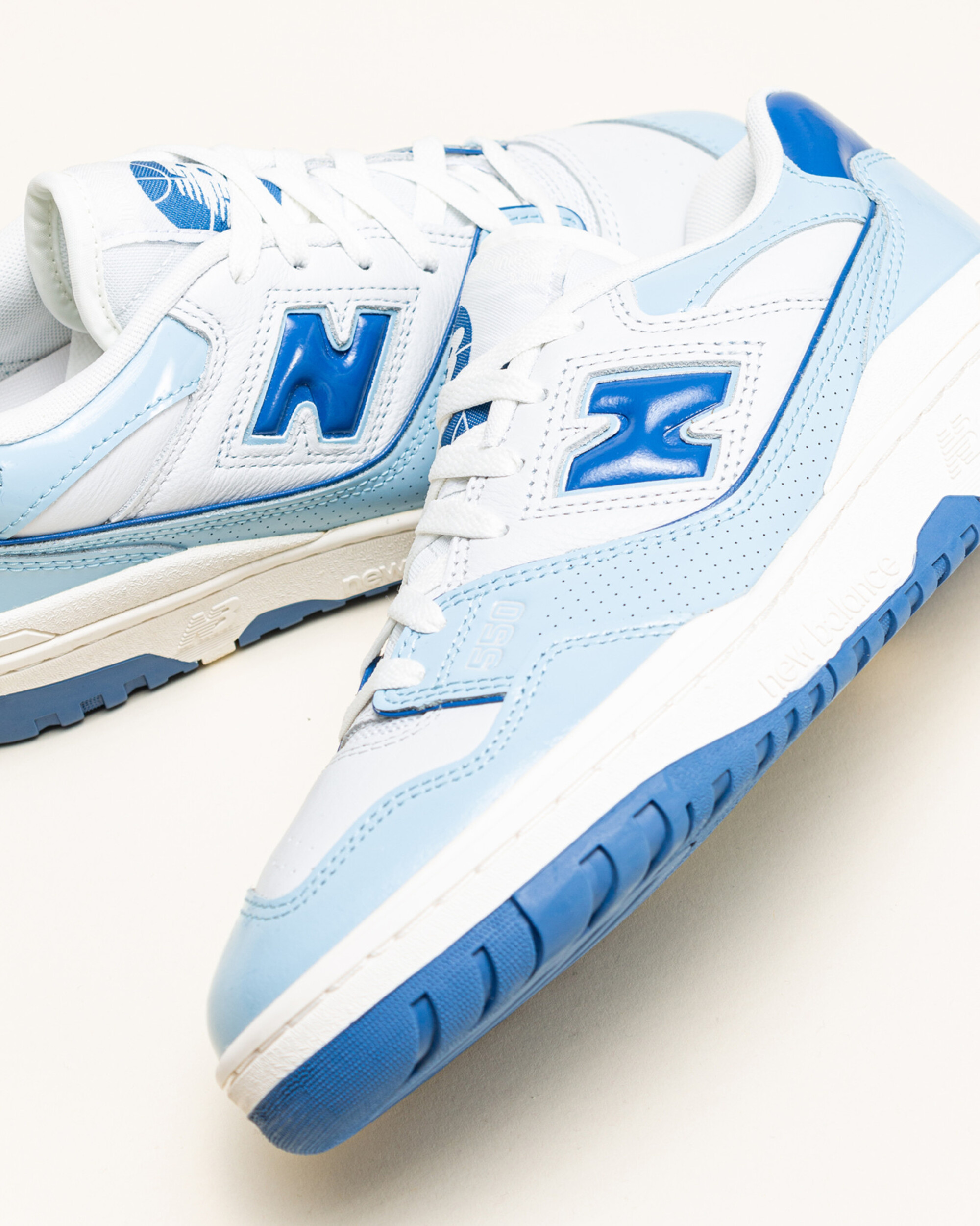 New Balance 550 - Chrome Blue / Blue Agate / Sea Salt