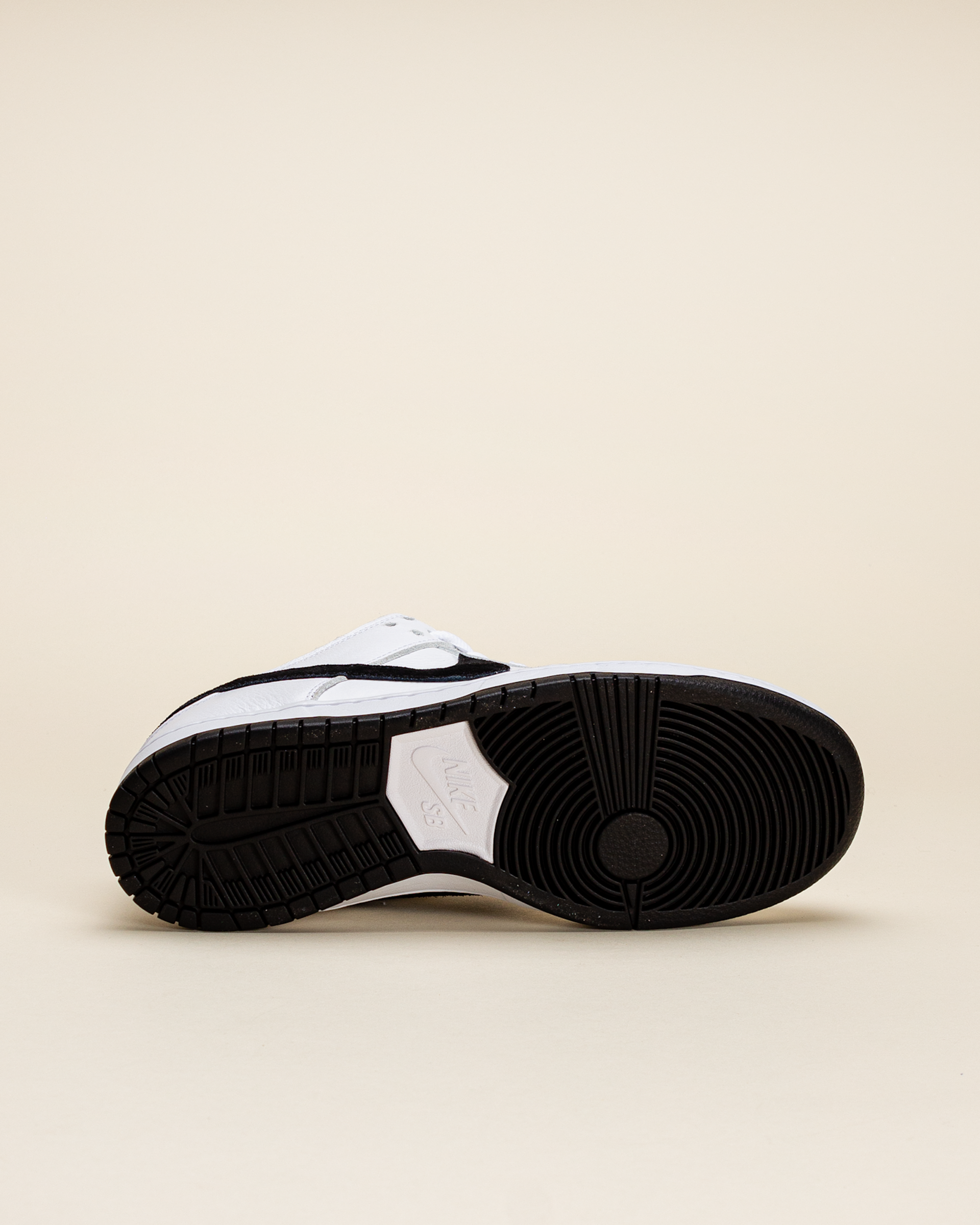 Nike SB Dunk Low Pro White/Black