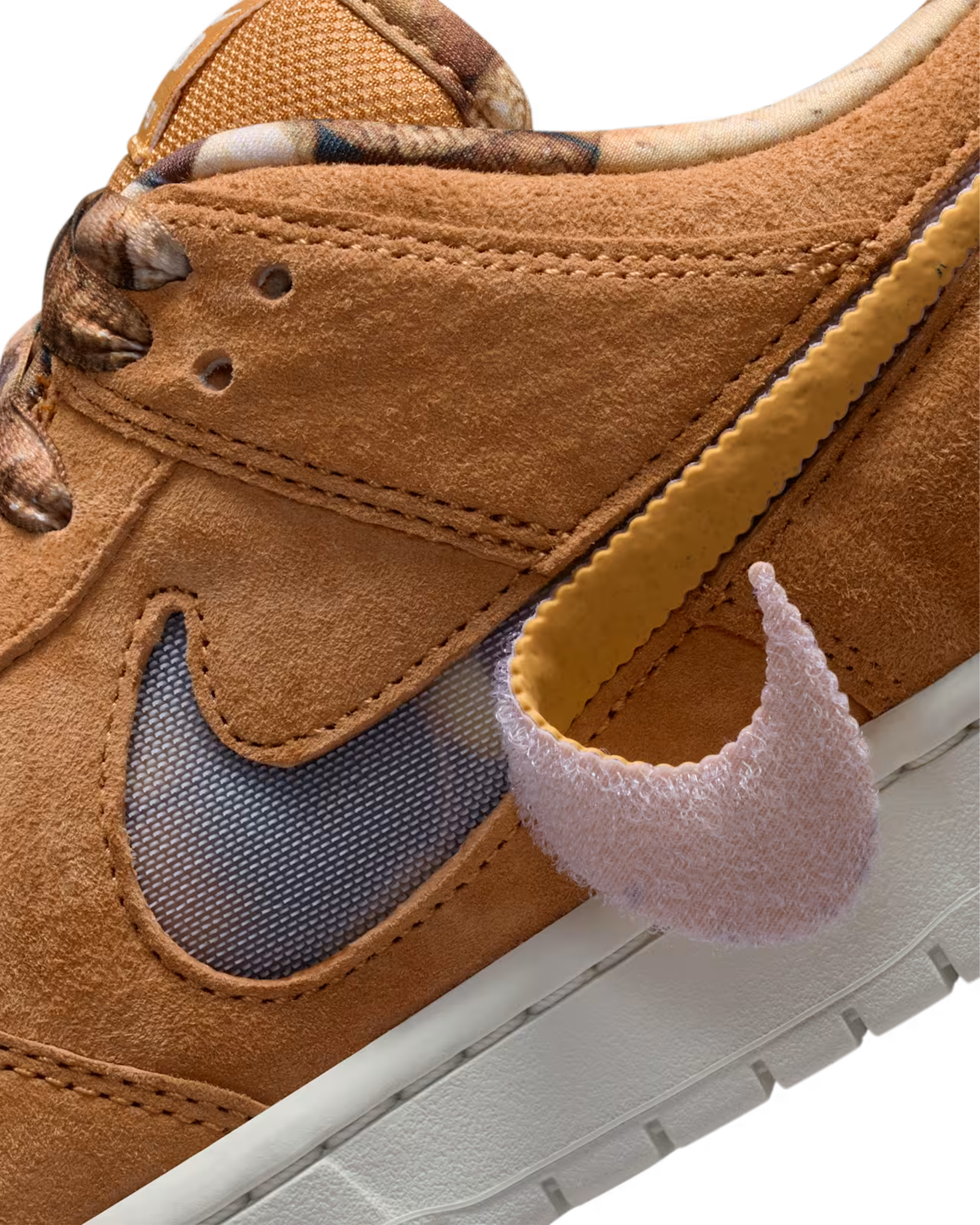 Nike SB Dunk Low Pro QS Flax/Honeycomb-Summit White