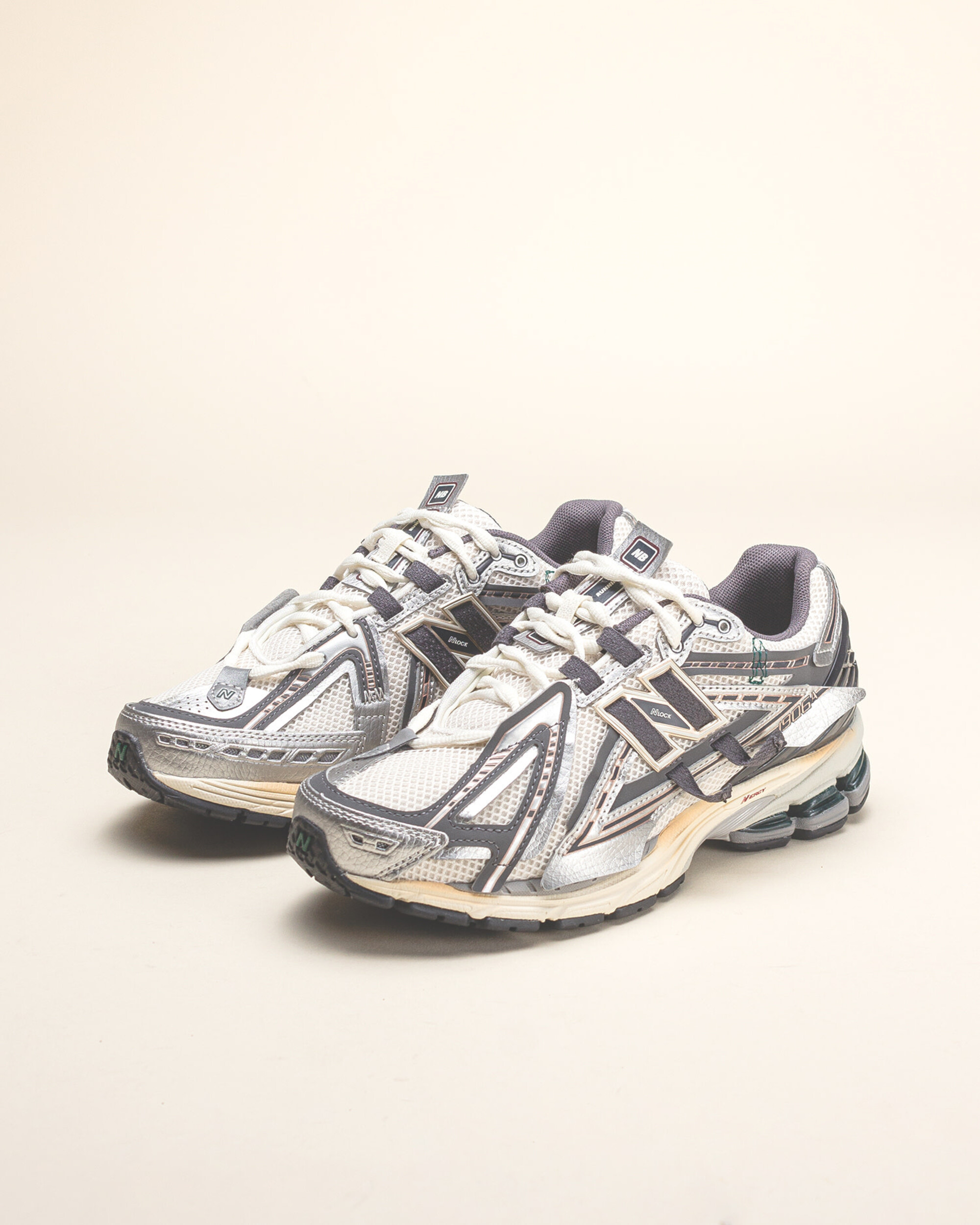 New Balance 1906A - Silver Metallic / Castlerock / Gold Metallic