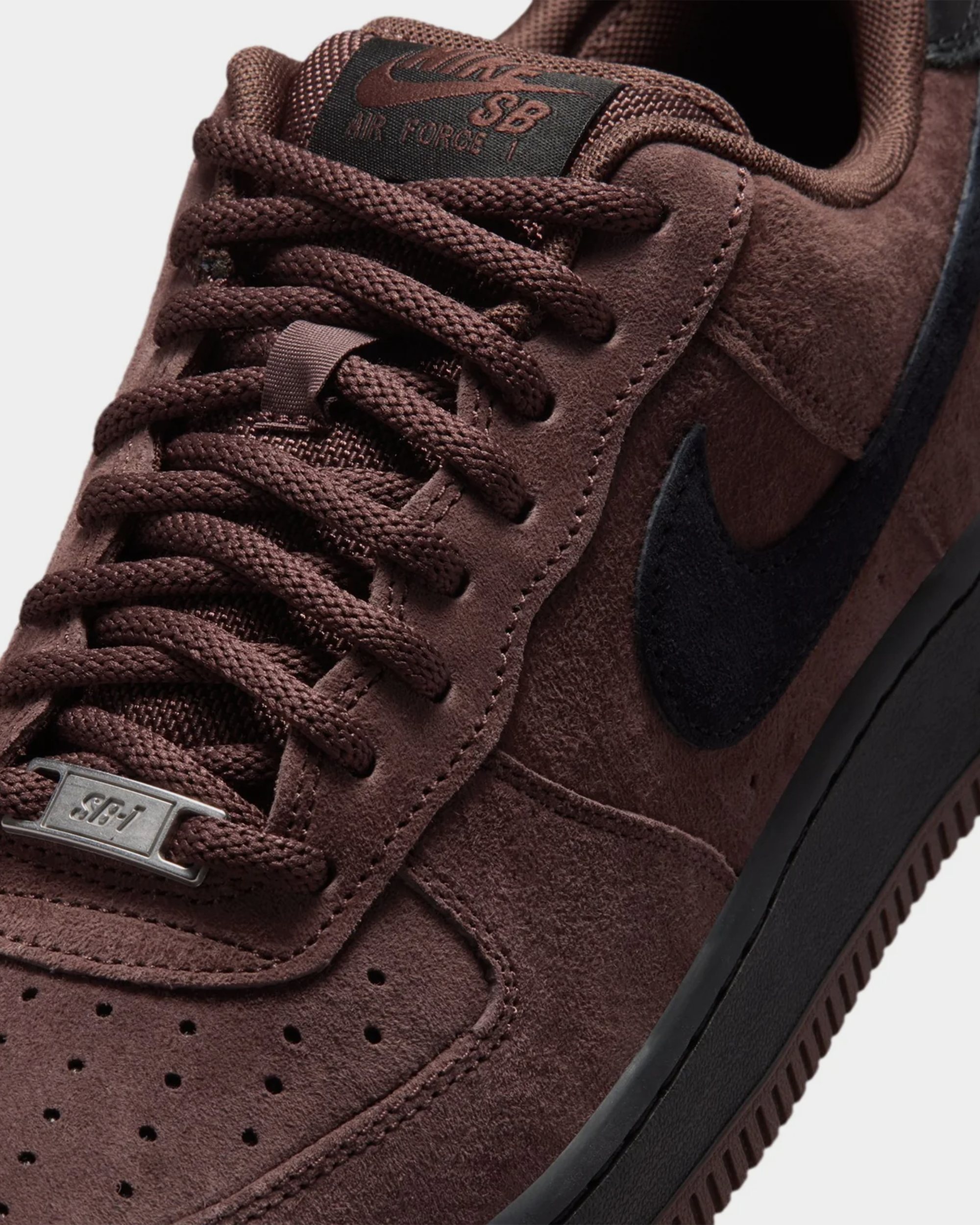 SB Air Force 1 LT CHOCOLATE / BLACK