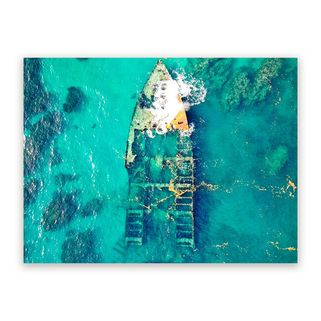 Sweet Living Schilderij Scheepswrak van Boven - Liggend