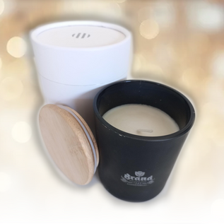 Brand geurkaars in zwart glas