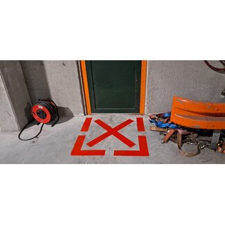 Traffictotaal Nooddeur markering rood