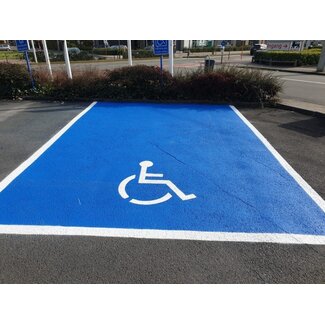 Traffictotaal Markering parkeerplaats belijning (volledig geverfd + symbool)