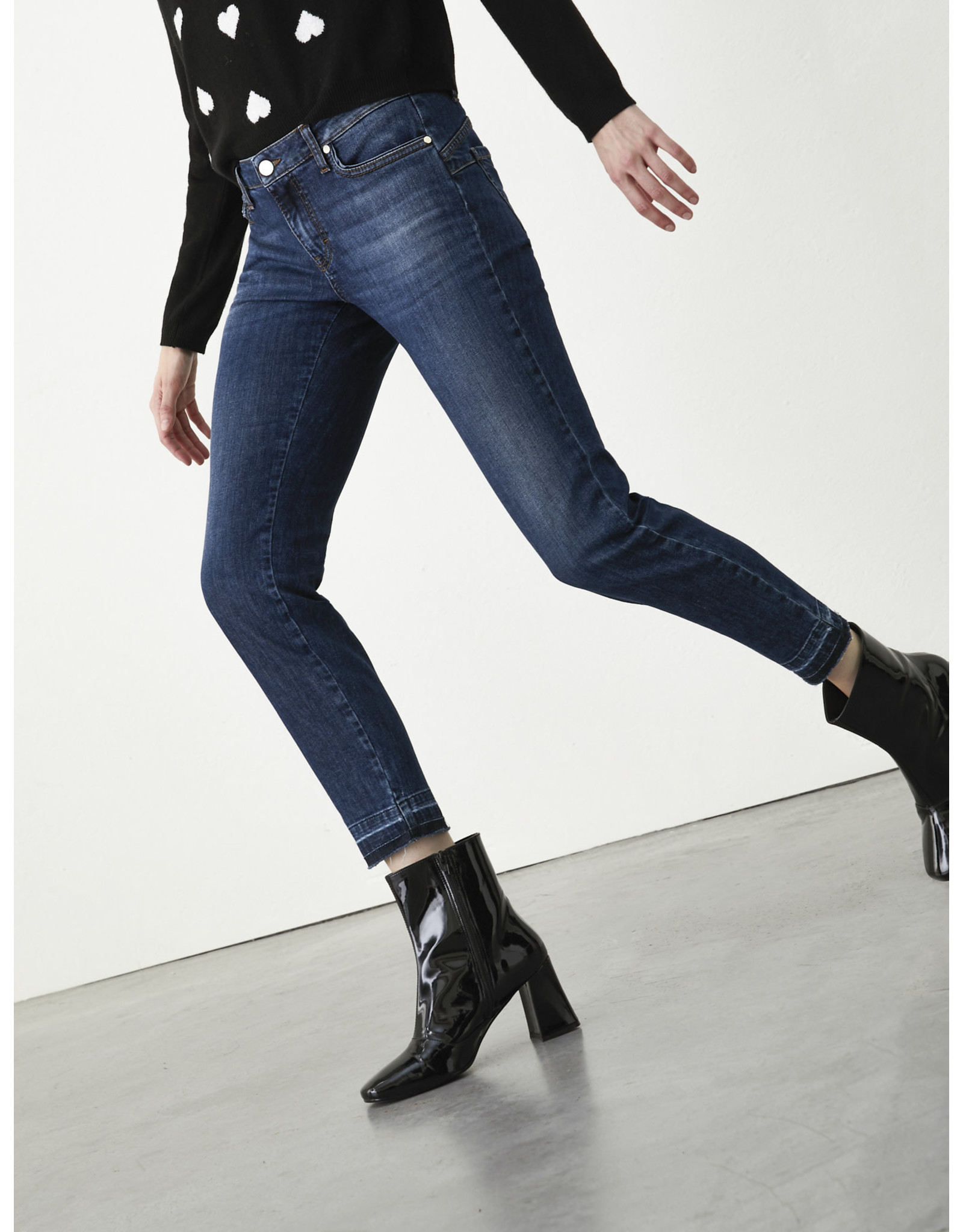 Brenta Straight Jean - pavilionfashion.com