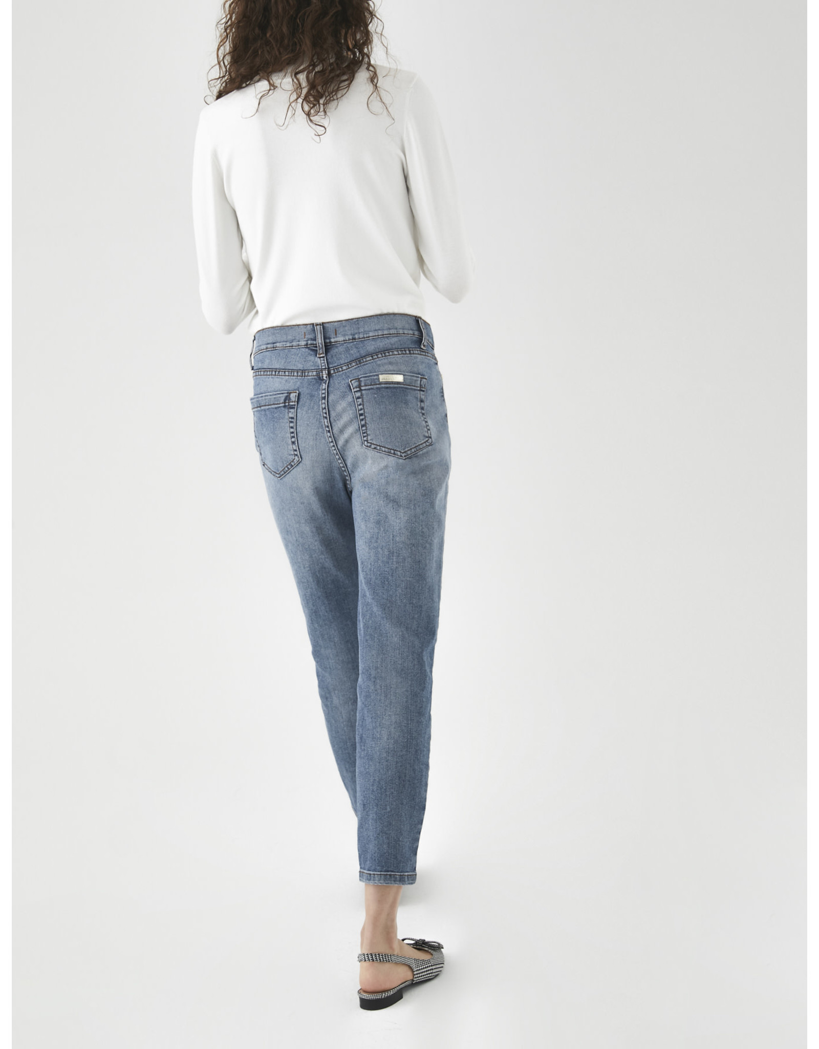 Larice Carrot Leg jean - pavilionfashion.com