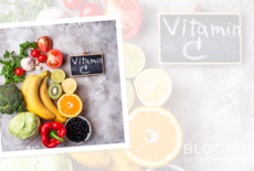 Wat is het effect van vitamine C-tekort op het menselijk lichaam?