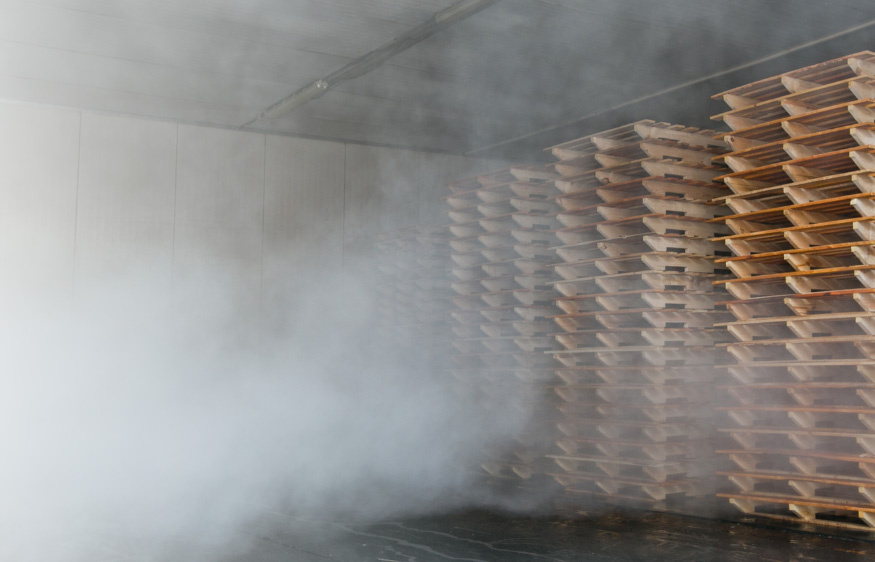 HT handling of pallets