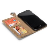 GranC wallet hoes taupe met drukknopen voor de iPhone SE (2022 / 2020) / 8 / 7 / 6(s)