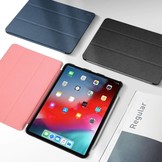 Dux Ducis Domo Serie folio sleepcover hoes blauw voor de iPad Pro 11 inch (2018-2019)