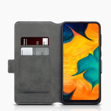 Slim wallet lichtblauw hoes voor de Samsung Galaxy A30