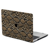 MacBook Pro 16 inch (2019) Leren cover beschermhoes Snake Pattern Brown