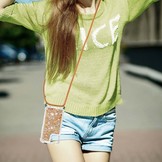 iPhone 13 Pro Backcover hoes Glitter Goud met koord