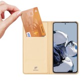 Xiaomi 12T en Xiaomi 12T Pro Slim Bookcase hoesje - Goud