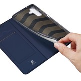 Samsung Galaxy A04s Slim Bookcase hoesje - Donkerblauw