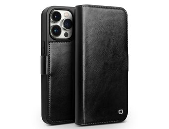 Qialino - iPhone 15 Pro - Leren bookcase hoes - Zwart