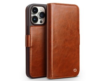 Qialino - iPhone 15 Pro - Leren bookcase hoes - Cognac
