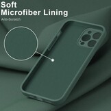 iPhone 15 Pro Max Hoesje Flexibel silicone Backcover - Donkergroen + Gratis beschermglas