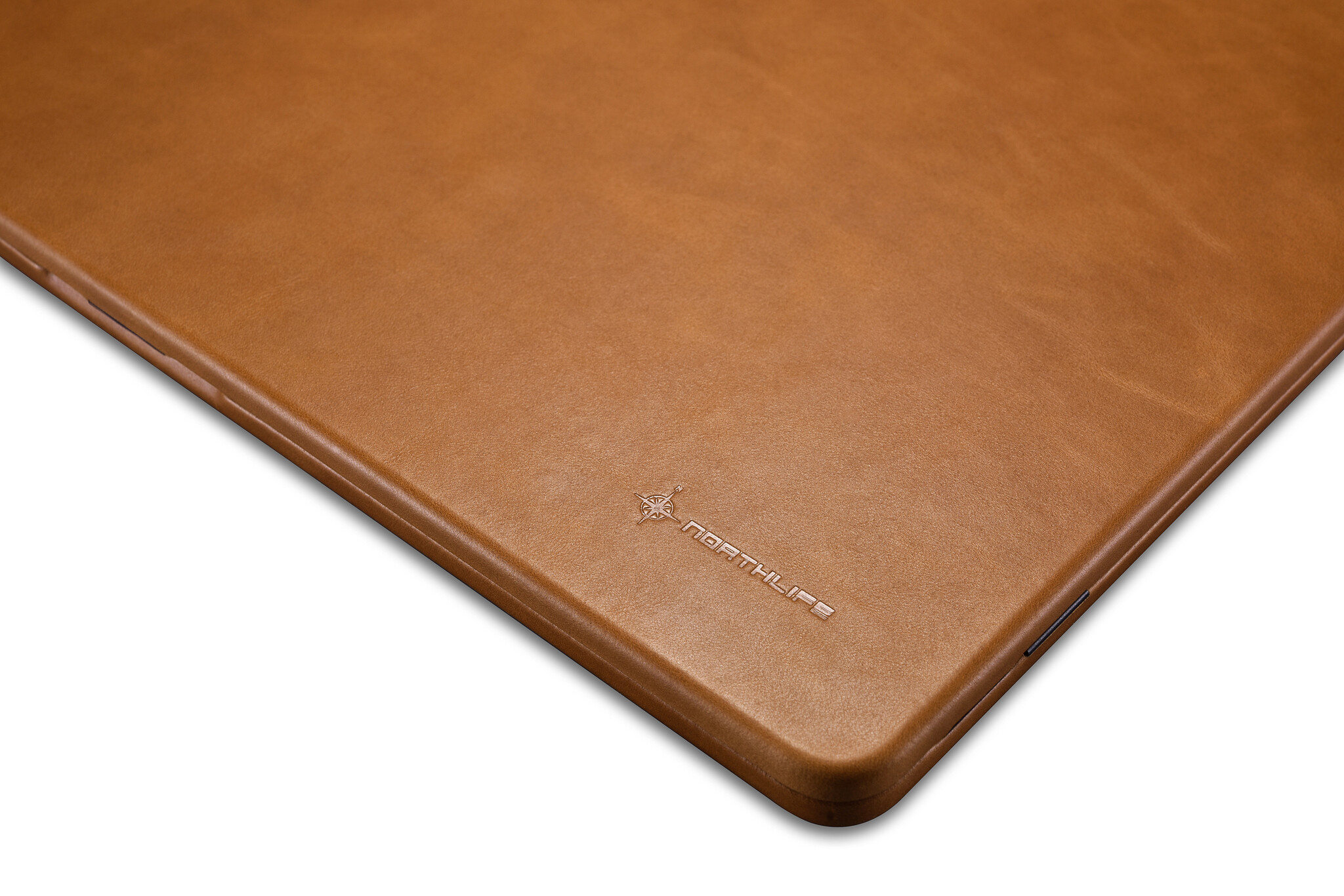 MacBook Air 13 inch (2022-2025) Leren cover hoes - Cognac - Model A2681 / A3113 / A3240