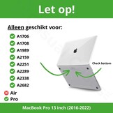 MacBook Pro 13 inch (2020-2022) cover beschermhoes Dragonfly Black