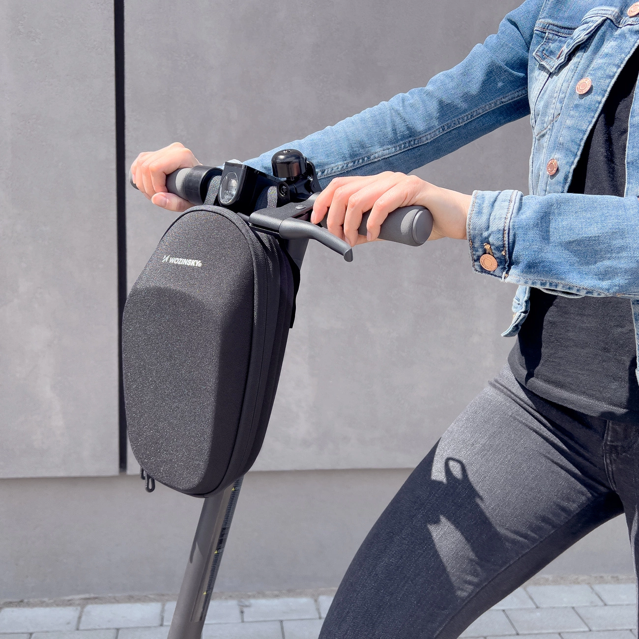 Waterproof Scooter Stuurtas 4L – Handige en Waterdichte Handlebar Bag voor Xiaomi, Segway en Meer – Stevige Montage met Klittenband – Zwart