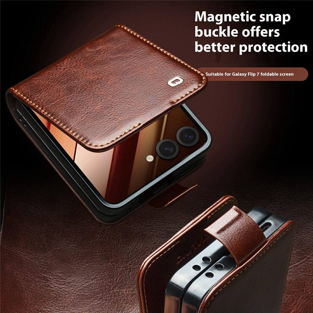 Samsung Galaxy Z Flip 7 leren Flipcase hoesje - Donkerbruin