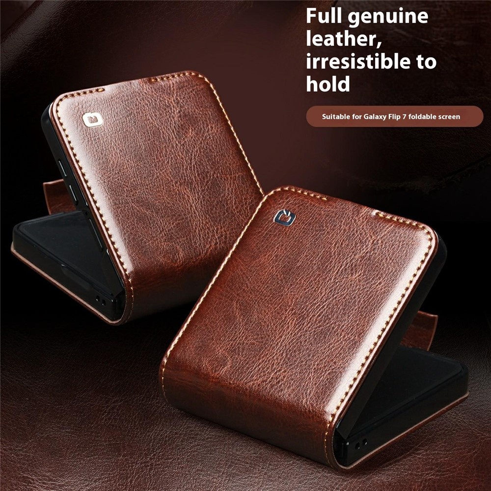 Samsung Galaxy Z Flip 7 leren Flipcase hoesje - Donkerbruin