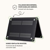 MacBook Pro 16 inch (2021-2024) cover hoes - Teddy Puffy Beige