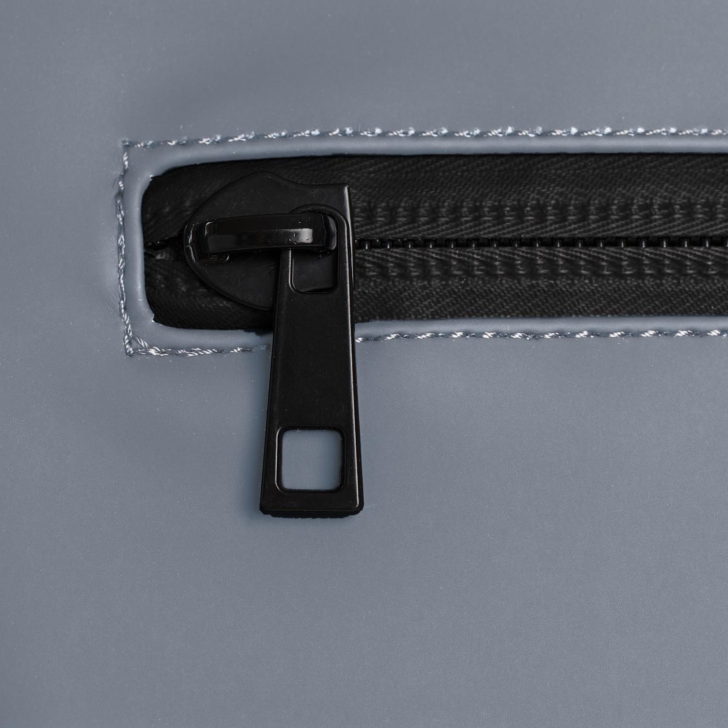 Highlands Rolltop Rugtas/Laptoptas - 15.6 inch Business Tas - Kunstleer - Verstelbare Schouderband - Zachtblauw