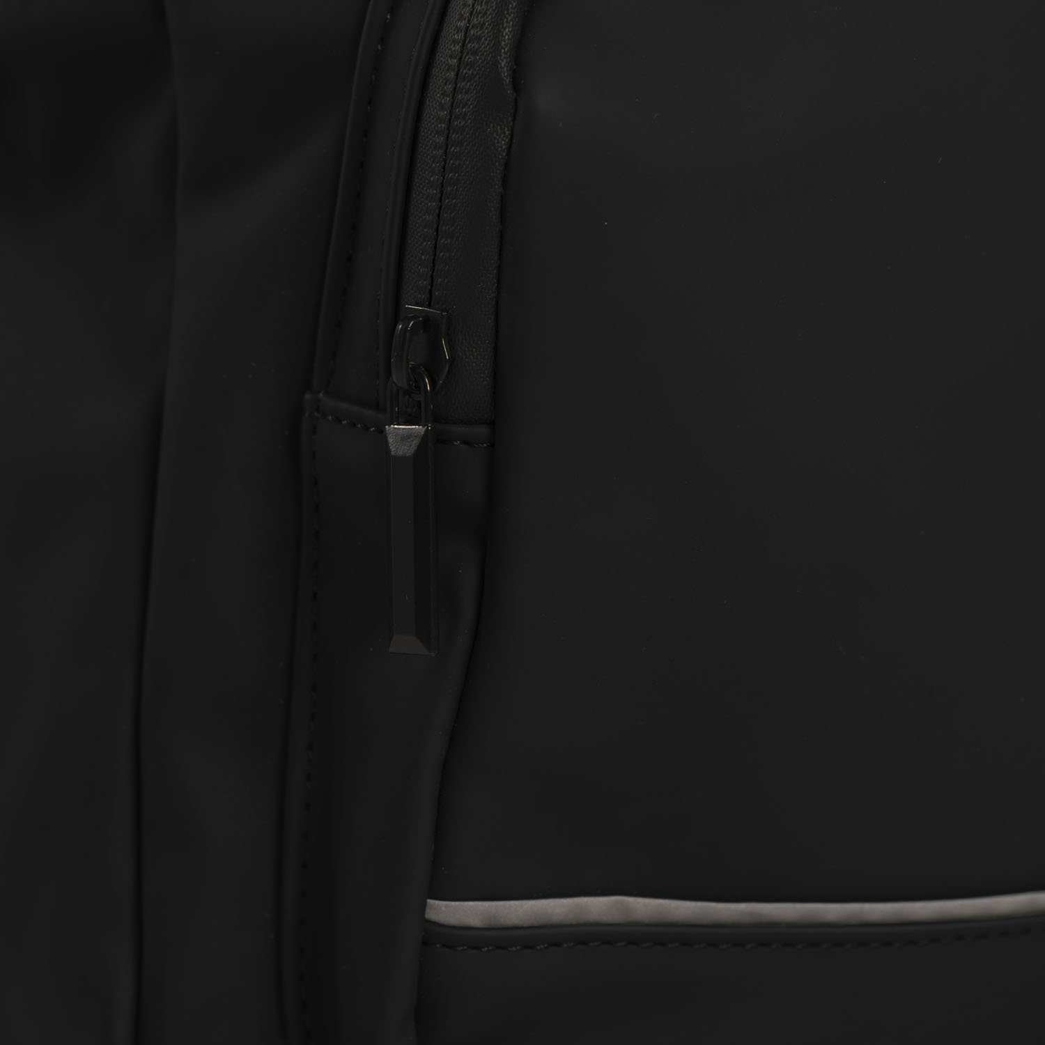 Spokane Laptoptas - Geschikt voor laptops tot 15 inch - Compact Design - Kunstleer - Zwart