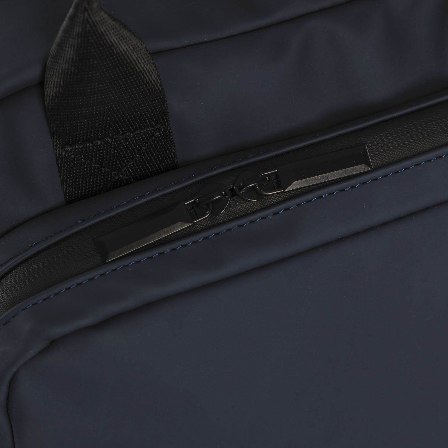 Spokane Laptoptas - Geschikt voor laptops tot 15 inch - Compact Design - Kunstleer - Marine Blauw