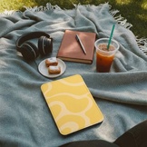 Kobo Libra Colour Hoesje - Vegan Saffiano Leren Sleep Cover - Met Handband en Auto Wake/Sleep - Yellow Wave