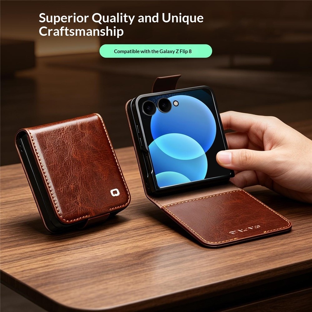 Samsung Galaxy Z Flip 8 leren Flipcase hoesje - Donkerbruin